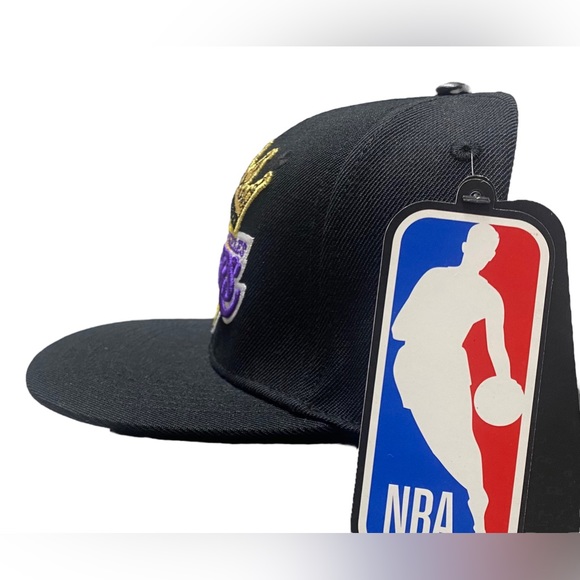 NEW LOS ANGELES LAKERS FINAL CHAMPIONSHIP SNAPBACK HAT Pro Standard Crown - Picture 3 of 10